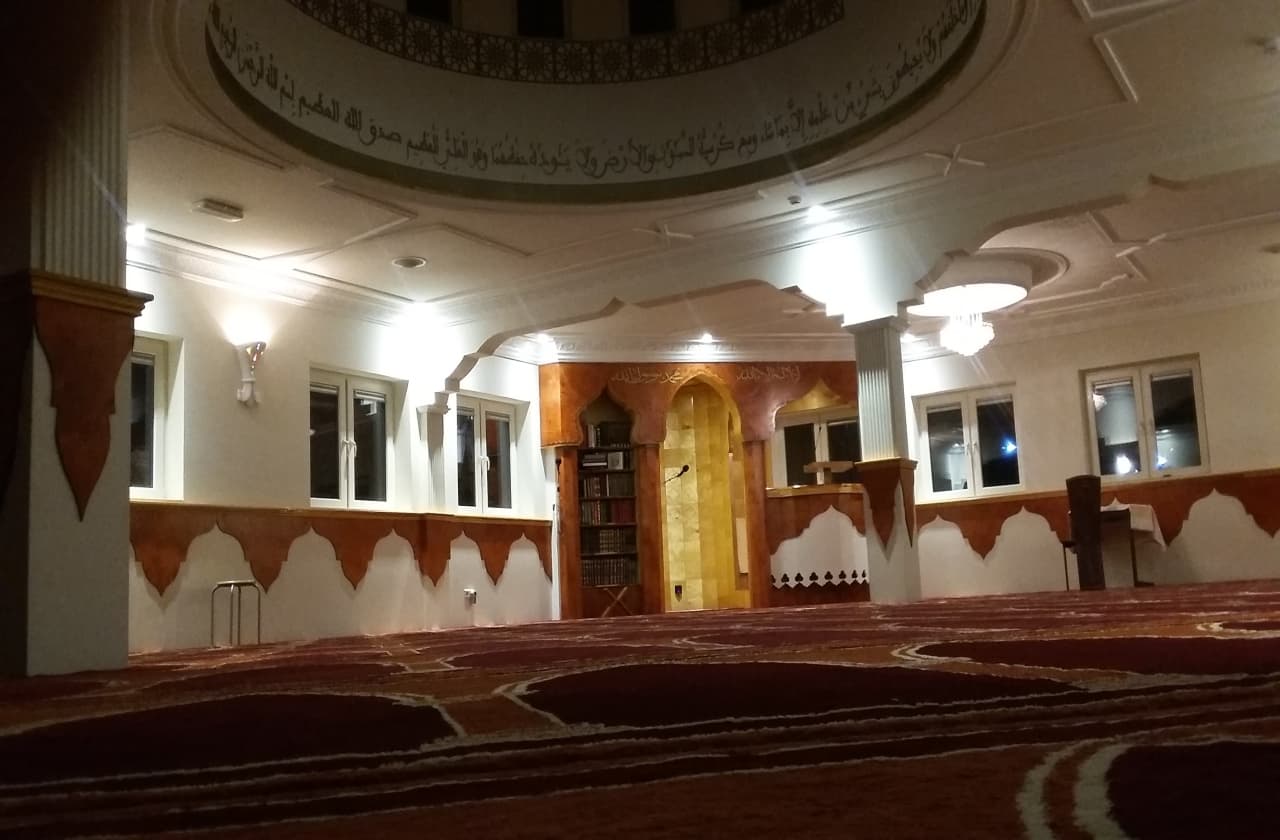 مسجد المحسنين - Moskee in Zuid-scharwoude