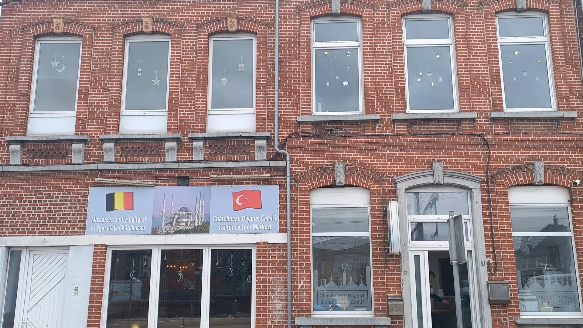 Bilal-i Habeşi Châtelineau Diyanet - Moskee in België